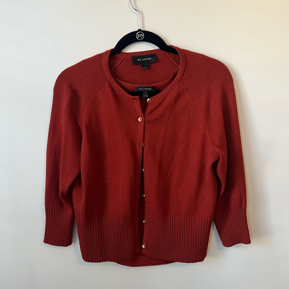 Vintage St.John Sweater Set. Beautiful color! Size S. Excellent condition.